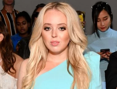 Στη Μύκονο για δεύτερη συνεχή χρονιά η μικρότερη κόρη του Ντόναλντ Τραμπ, Τίφανι